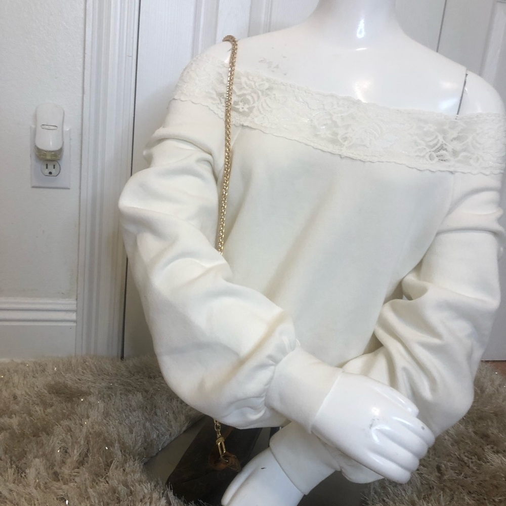 Ivory off the shoulder top! - Picture 2 of 4